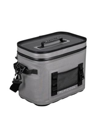 เดินป่าและตั้งแคมป์